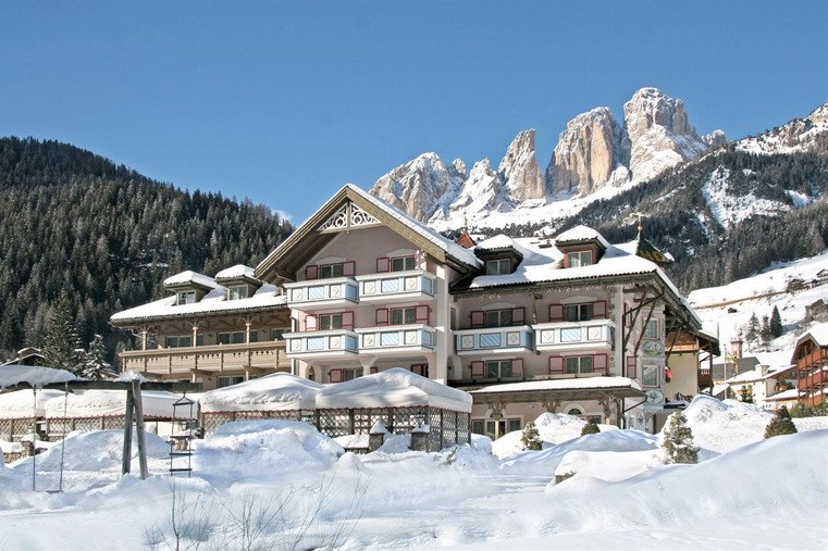 Hotel Diamant 4 Campitello Di Fassa Radio Radio Viaggi