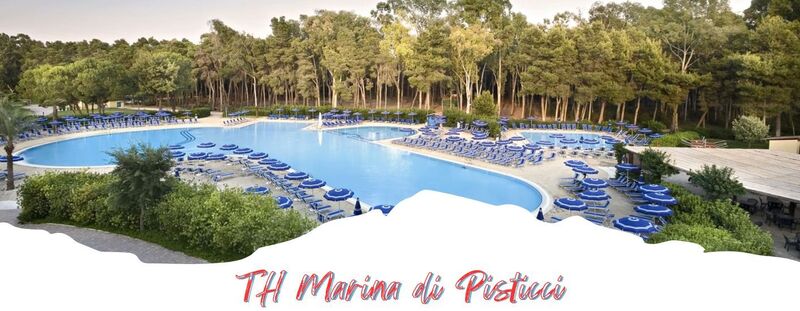 TH MARINA DI PISTICCI – TI BLU VILLAGE **** a partire da € 463
Circondato da un parco privato di oltre 100 ettari, si ispira allo stile tipico della “Città Bianca” di Ostuni, con costruzioni perfettamente integrate nel paesaggio e distribuite intorno alla piazzetta centrale.  Trattamento di Soft All inclusive + Tessera club inclusa